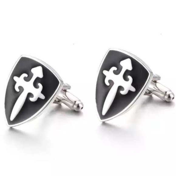 Black Knights Shield with Silver Cross Cufflinks - Picture 4 of 16